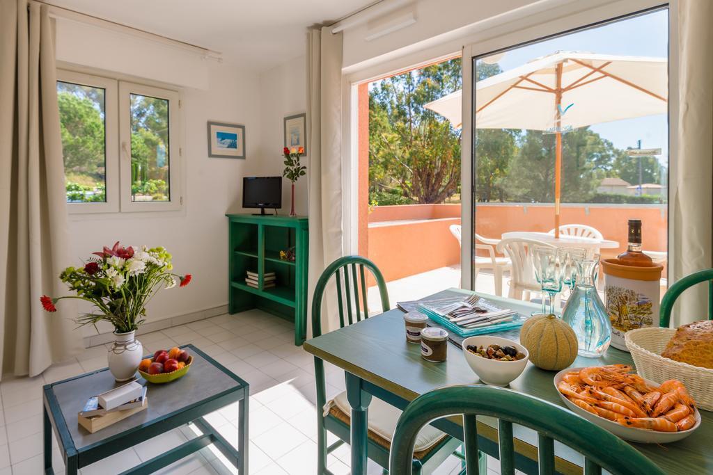 Lagrange Vacances Le Domaine Des Grands Pins Saint-Raphael  Room photo